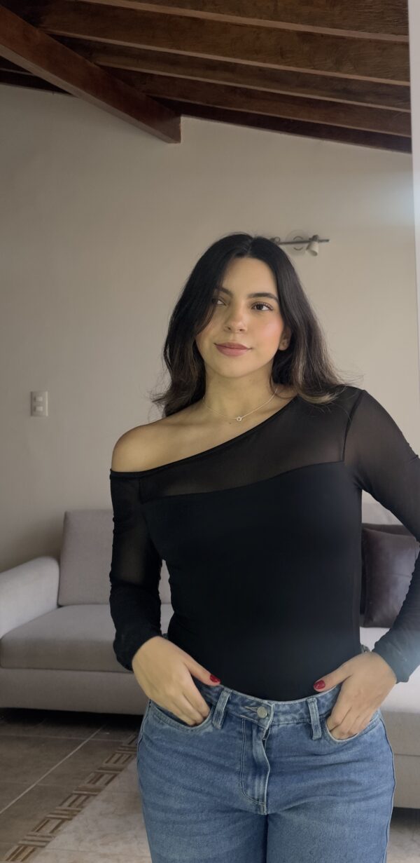 BODY NEGRO DE MALLA Y LICRA