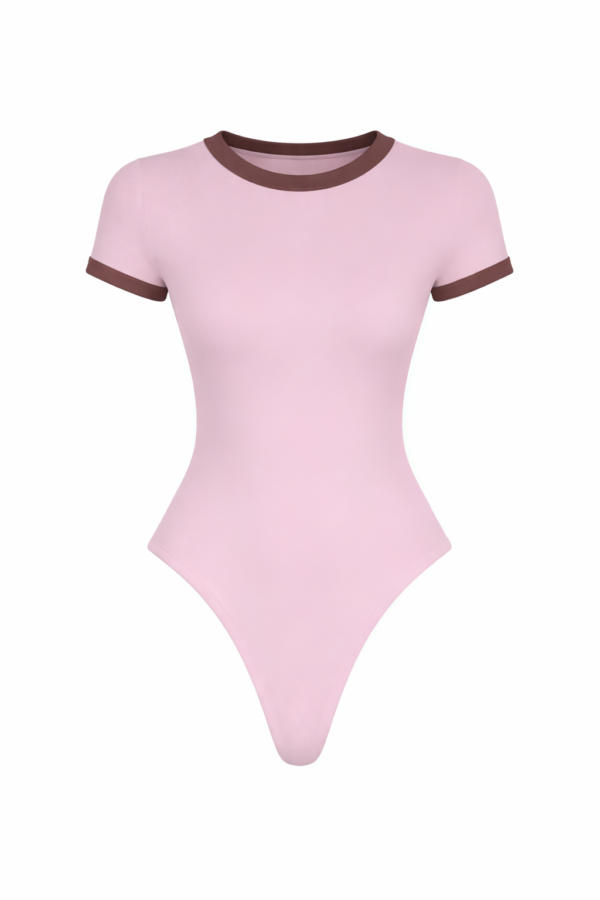 body rosa con borde café