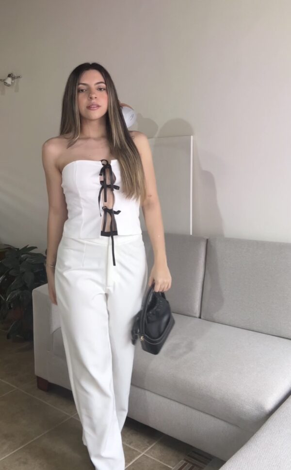 Set Ivory – Conjunto blanco strapless con lazos frontales